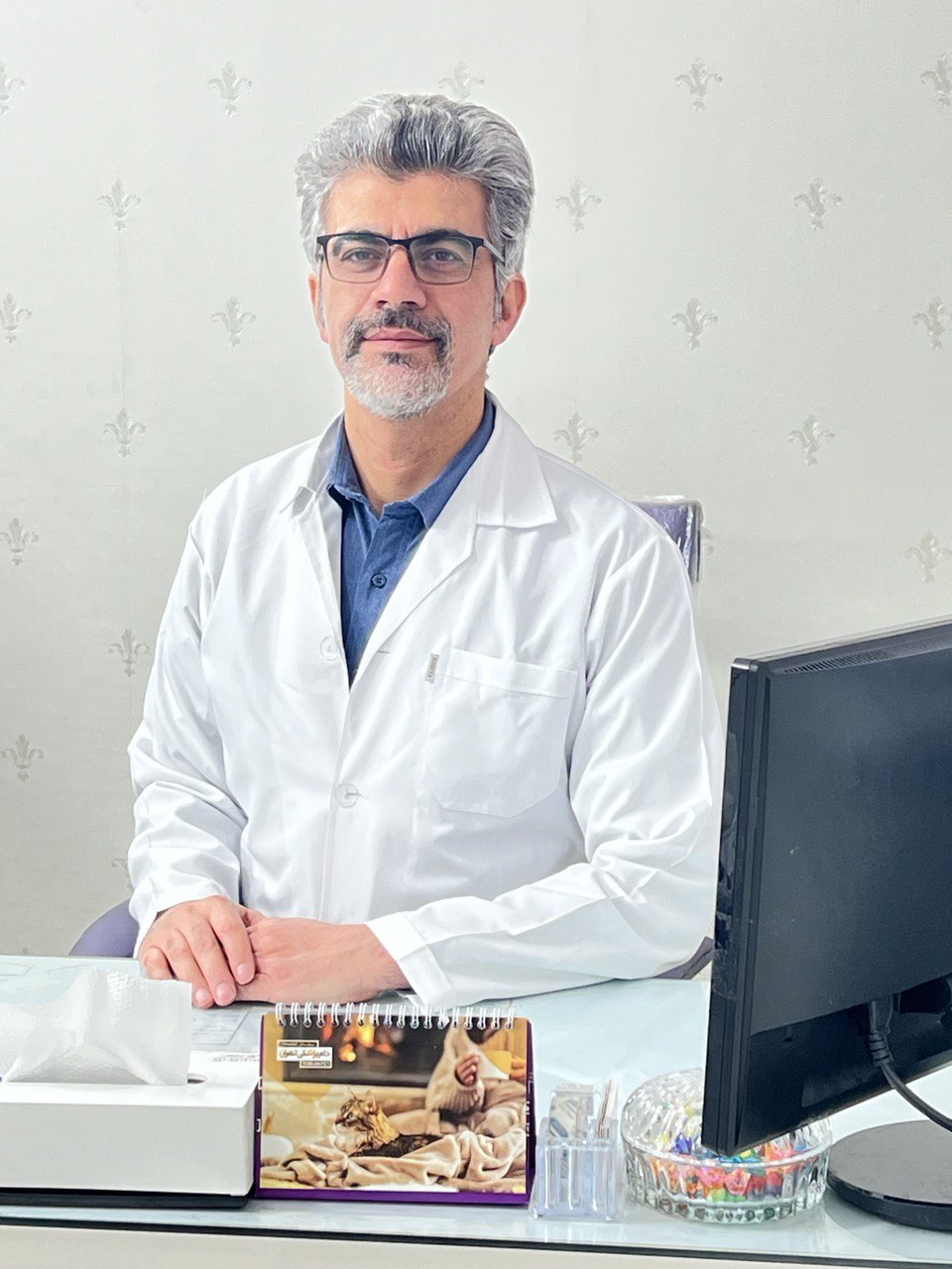 دکتر علی قاسمی